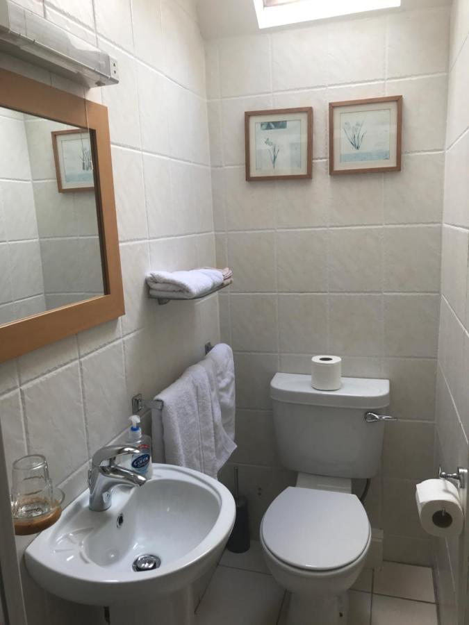 Anascaul Teac Seain Bar & Bnb المظهر الخارجي الصورة