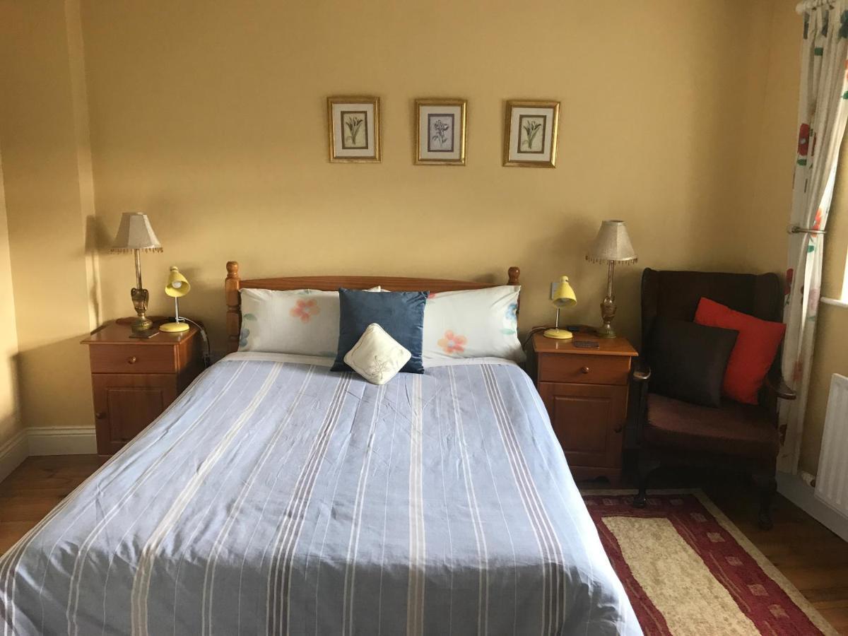 Anascaul Teac Seain Bar & Bnb المظهر الخارجي الصورة