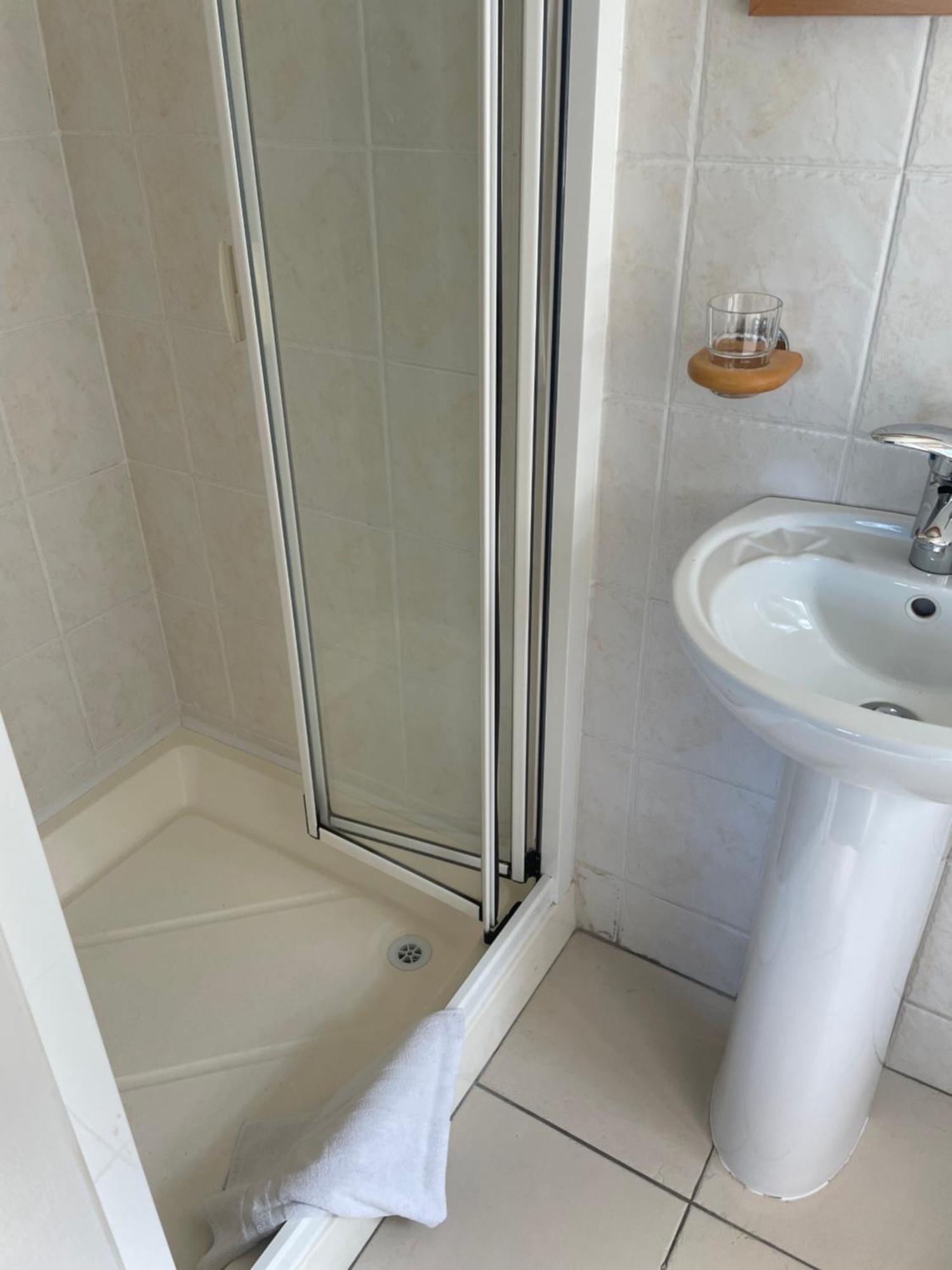 Anascaul Teac Seain Bar & Bnb المظهر الخارجي الصورة
